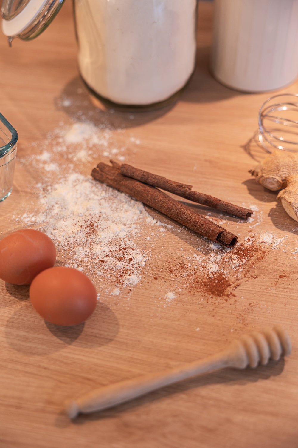 Signature Scented Candle - Gingerbread