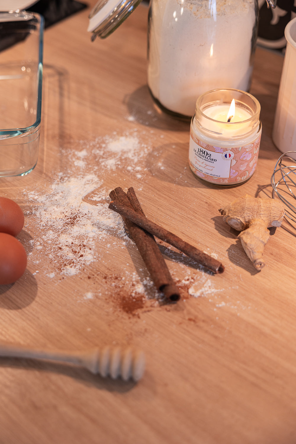 Signature Scented Candle - Gingerbread